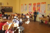 Activități preventiv-educative desfășurate de jandarmii brăileni în școlile din județ