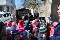 “Şcoala Altfel: Să ştii mai multe, să fii mai bun!” 2016, te implică şi pe tine! slogan sub care se desfășoară concursul de machete rutiere ”Micul pieton informat!”