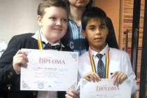 Micii pianişti Ghinea Alin-Costinel şi Marin Luca-Alexandru au câştigat premii importante la Concursul Naţional „Magic Piano” Bucureşti