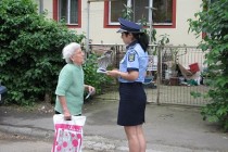 Campanie mesaje preventive: Dacă e miercuri, poliţiştii vorbesc persoanelor vârstnice