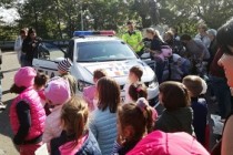 Astăzi, preşcolarii le-au amintit adulţilor regulile privind traversarea străzii