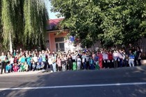 Elevii din Tichileşti, în luptă cu indolența și lipsa de educație