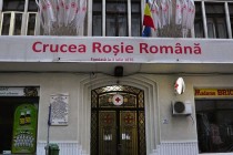 Lecție de supraviețuire în stradă: Flashmob spectaculos și demonstrații de resuscitare la Arcul de Triumf, de Ziua Mondială a Primului Ajutor