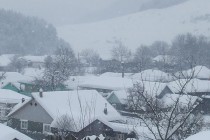 Ninsoare, lapoviță și ploaie, intensificări ale vântului în perioada 15-17 ianuarie 2018