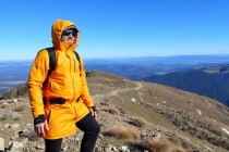 Cum să ne îmbrăcăm în mai 2026, având în vedere schimbările frecvente de vreme