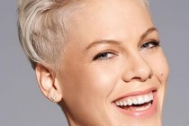 Pink se amuză înainte de Crăciun cu fetița ei de 6 ani Willow