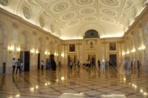 Muzeul National de Arta al României: Vizite ghidate în spațiile istorice din Corpul central al Palatului Regal