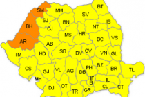 Canicula în întreaga țară; cod portocaliu în trei judete până miercuri, 12 august 2015