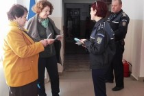 Protejarea proprietății private și publice - tema abordată de polițiștii brăileni în întâlnirile din mediul rural