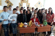 Demonstratie de cum se crează Origami 3D la școala Vlaicu Vodă din municipiul Brăila
