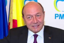 Băsescu: Un ministru idiot care pune semnul egal între incinerarea porcilor bolnavi de pestă porcină şi incinerarea a milioane de evrei maturi şi copii la Auschwitz