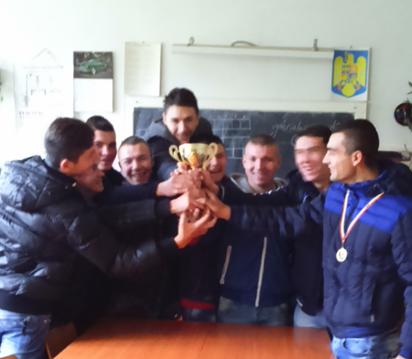 Andrei Beciug, Cosmin Caterov, Roland Odagiu, Ionut Dumitriu, Marius Gamulescu, Viorel Hoanca, Mihai Sacara, Silviu Comanescu, Danut Nedelcu