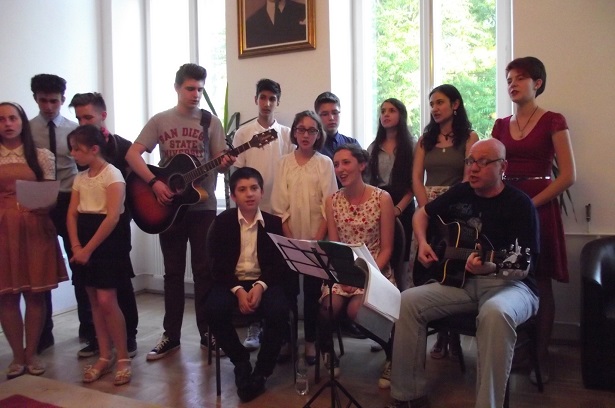 concurenti la festivalul Seara de Mai 2015 Braila 