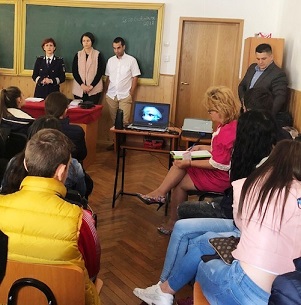 activ elevi