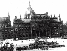 armata romana in 1919 in Budapesta