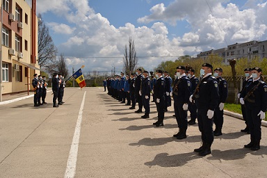 colonelul Mot trrecut in rezerva