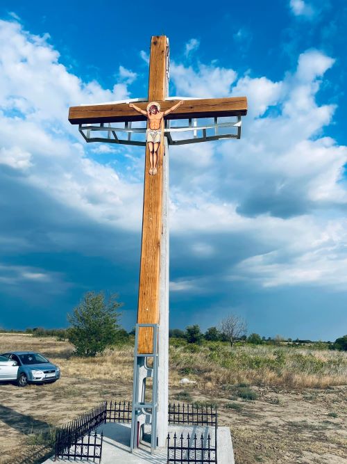 Cruce monumentală ridicată la Muchea în comuna Siliștea 
