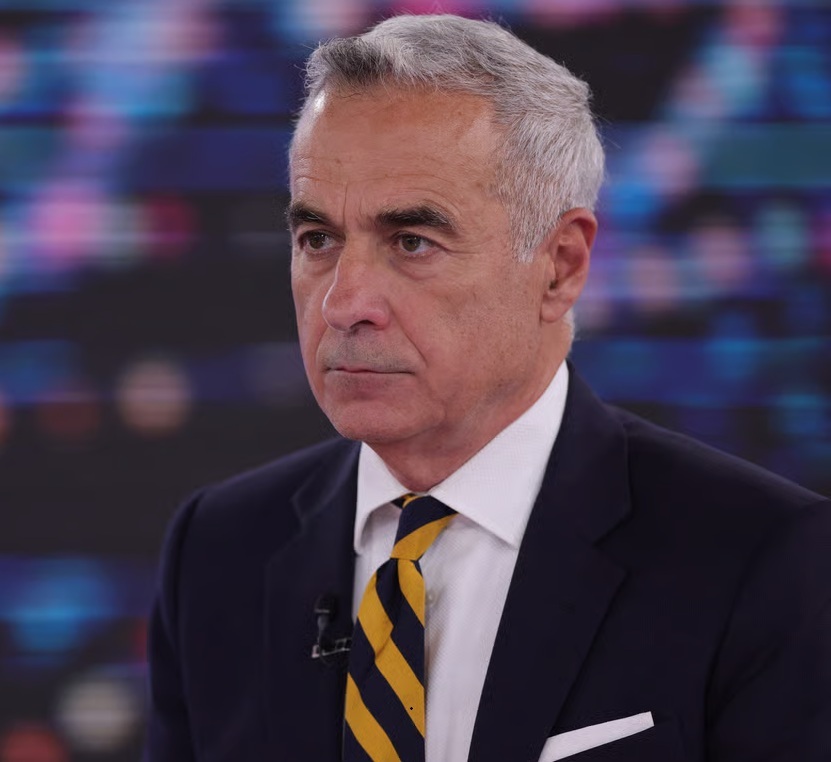 Călin Georgescu, SĂLTAT de mascați 